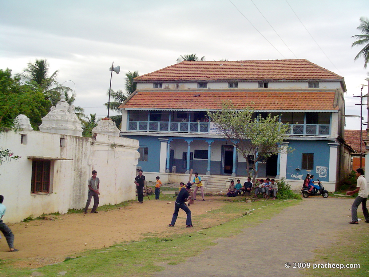 Cricket at Hosaholalu, Mandya District, Karnataka