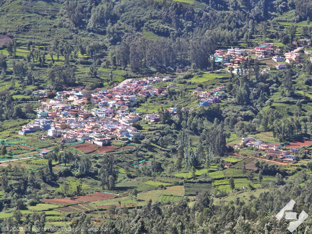 Village on the way to Ketti