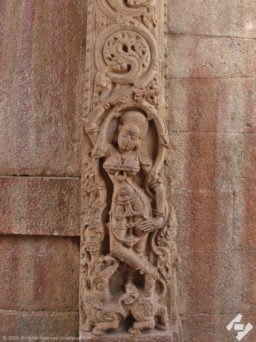 Decorative sculptures works inside the archway to the Bhoganandishwara Temple temple complex